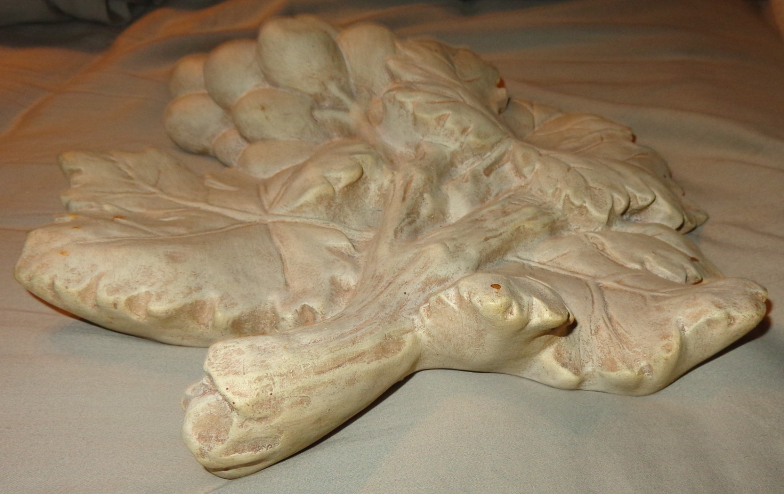 Beautiful Large Decorative Grape Cluster Leaves Pottery Wall Decor Decoration