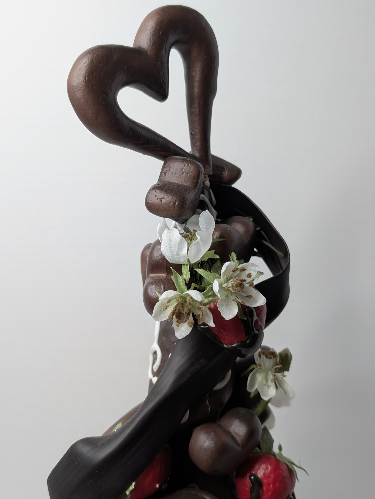 Vintage Chocolate Tree Plant Floral Christmas Holiday Faux Hearts Strawberries