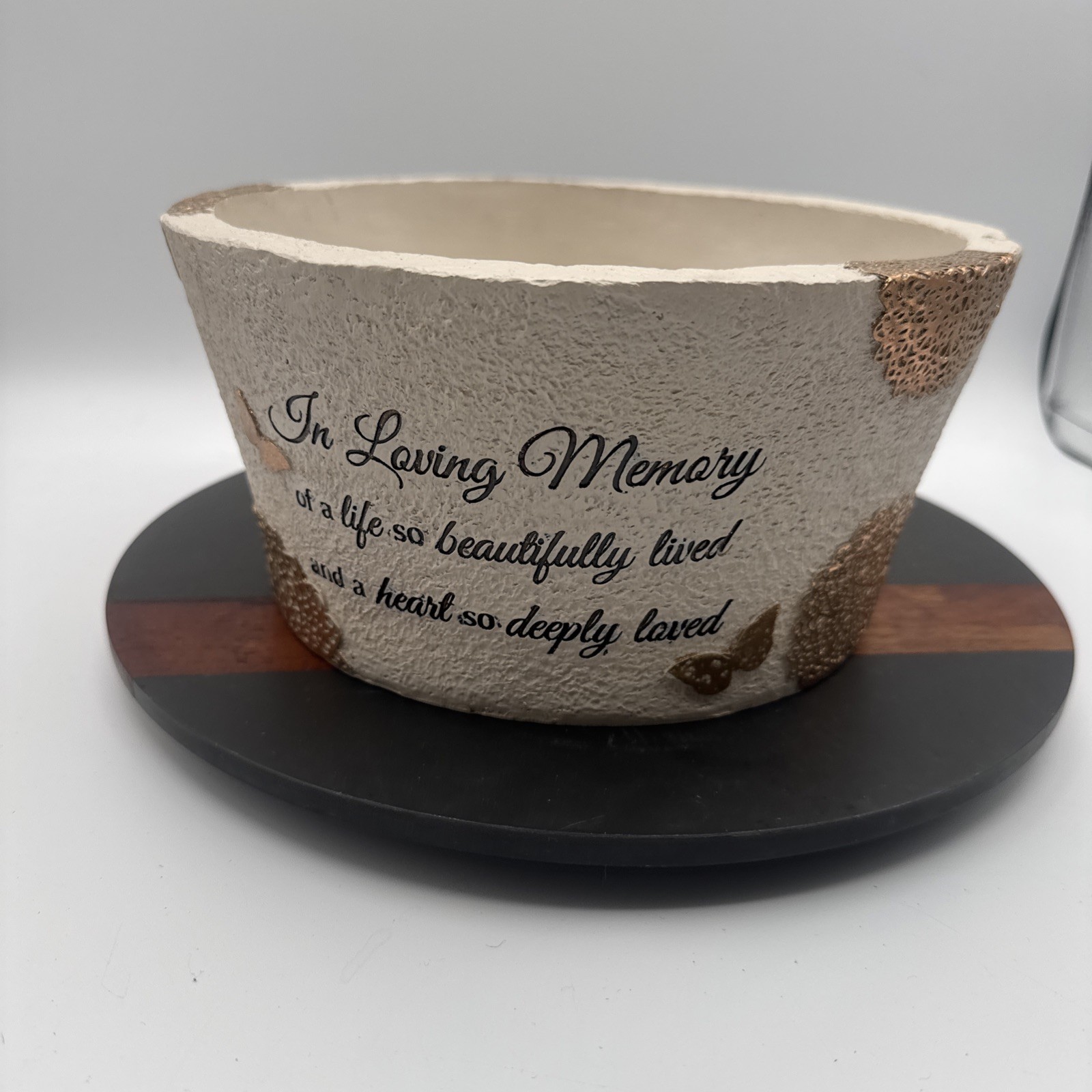 Memorial Flower Pot In Loving Memory Bereavement NWOT Beige/Gold Plaster