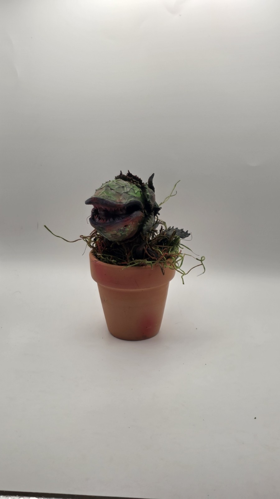 Audrey II Little Shop of Horrors Airbrushed Carnivorous includes Pot & Moss 5″