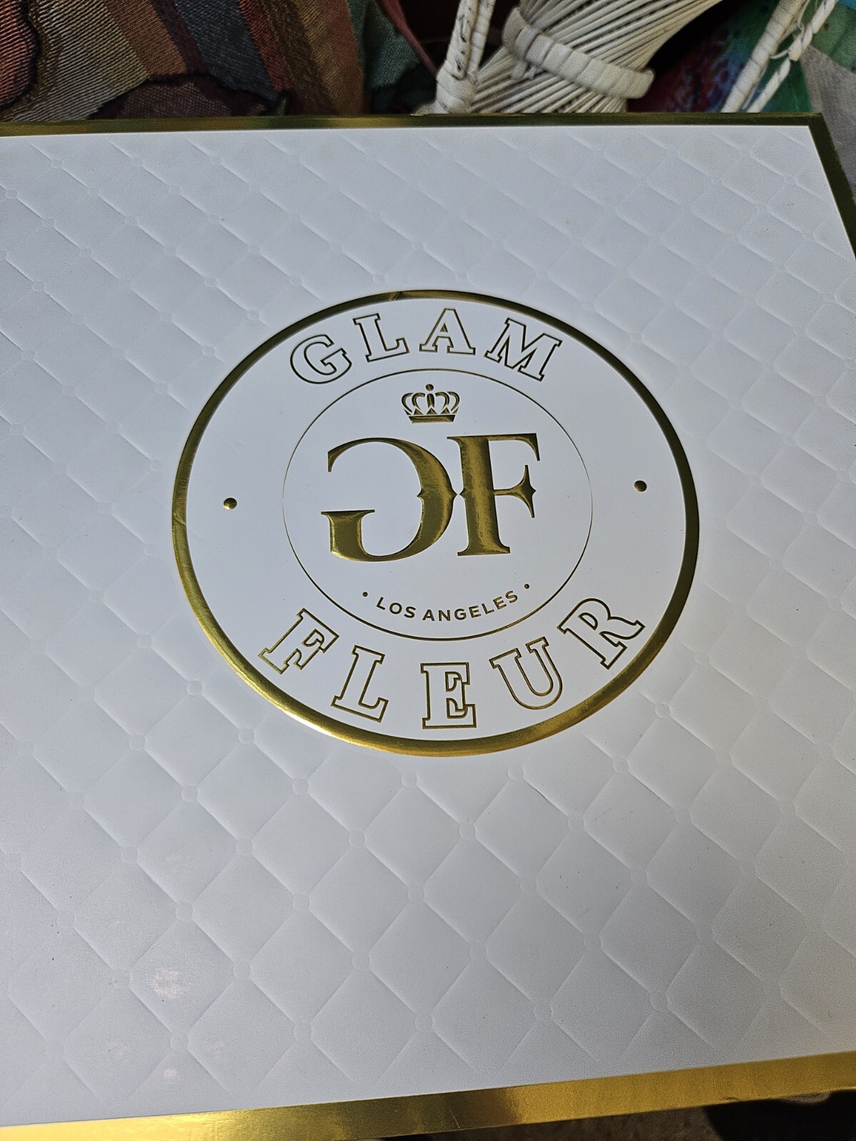 Glam Fleur L.A. For Preserved Roses EMPTY 11″ X 10″ X 9″ White Gold Square Box