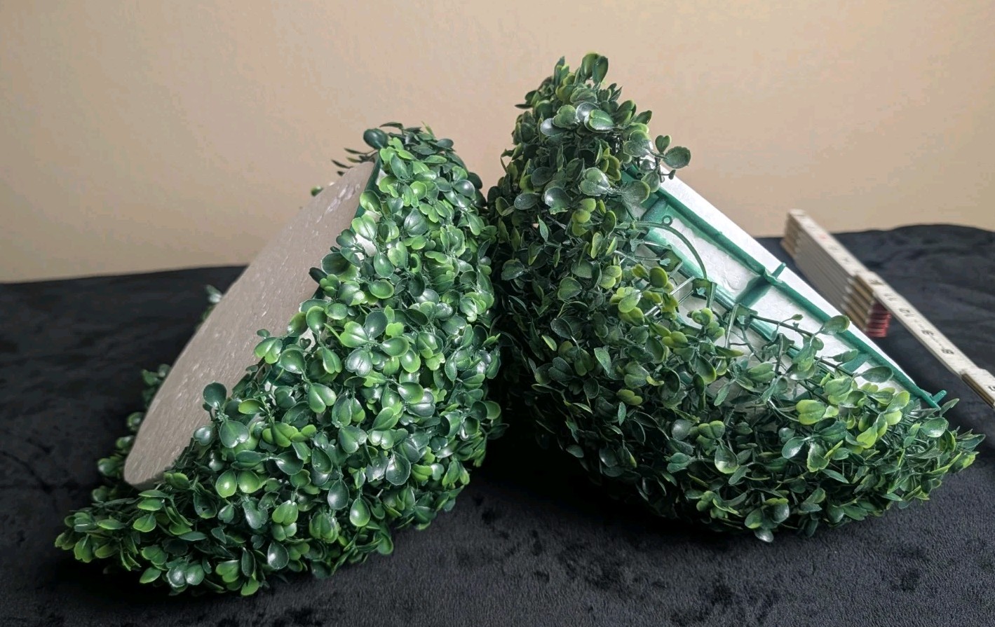 Artificial Topiary Boxwood Ball 2- Piece, 1 Ball, 10-inch Diameter Greenery