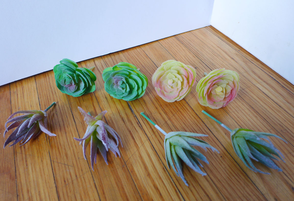 8 Mini Artificial Grass Flocking Rose and aloe Plants (Green Yellow Purple)