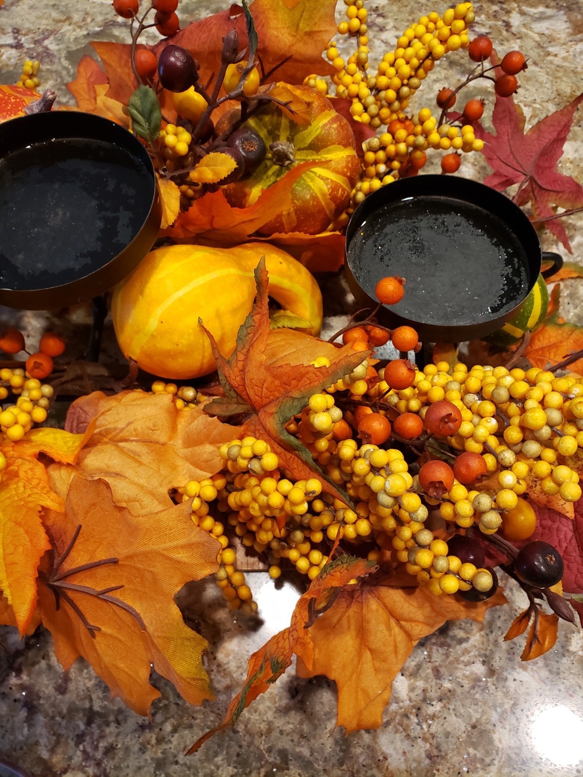 Thanksgiving/Fall Leaves Gourd Centerpiece 3 Candle Holder w/Berries 23”L X 6″H