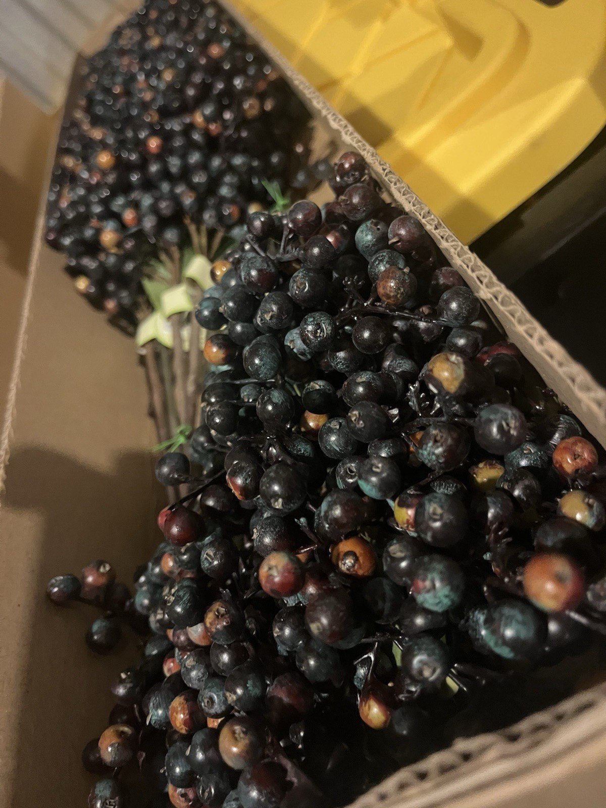 24 Pack- 13″ Berry Cluster Pick W/3 Leaves.