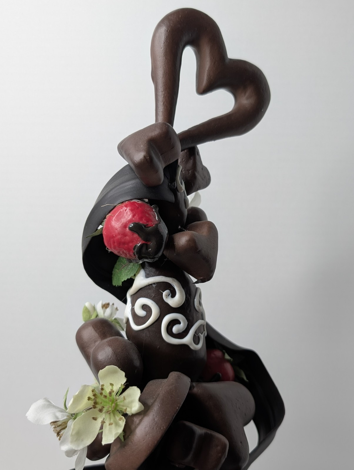 Vintage Chocolate Tree Plant Floral Christmas Holiday Faux Hearts Strawberries
