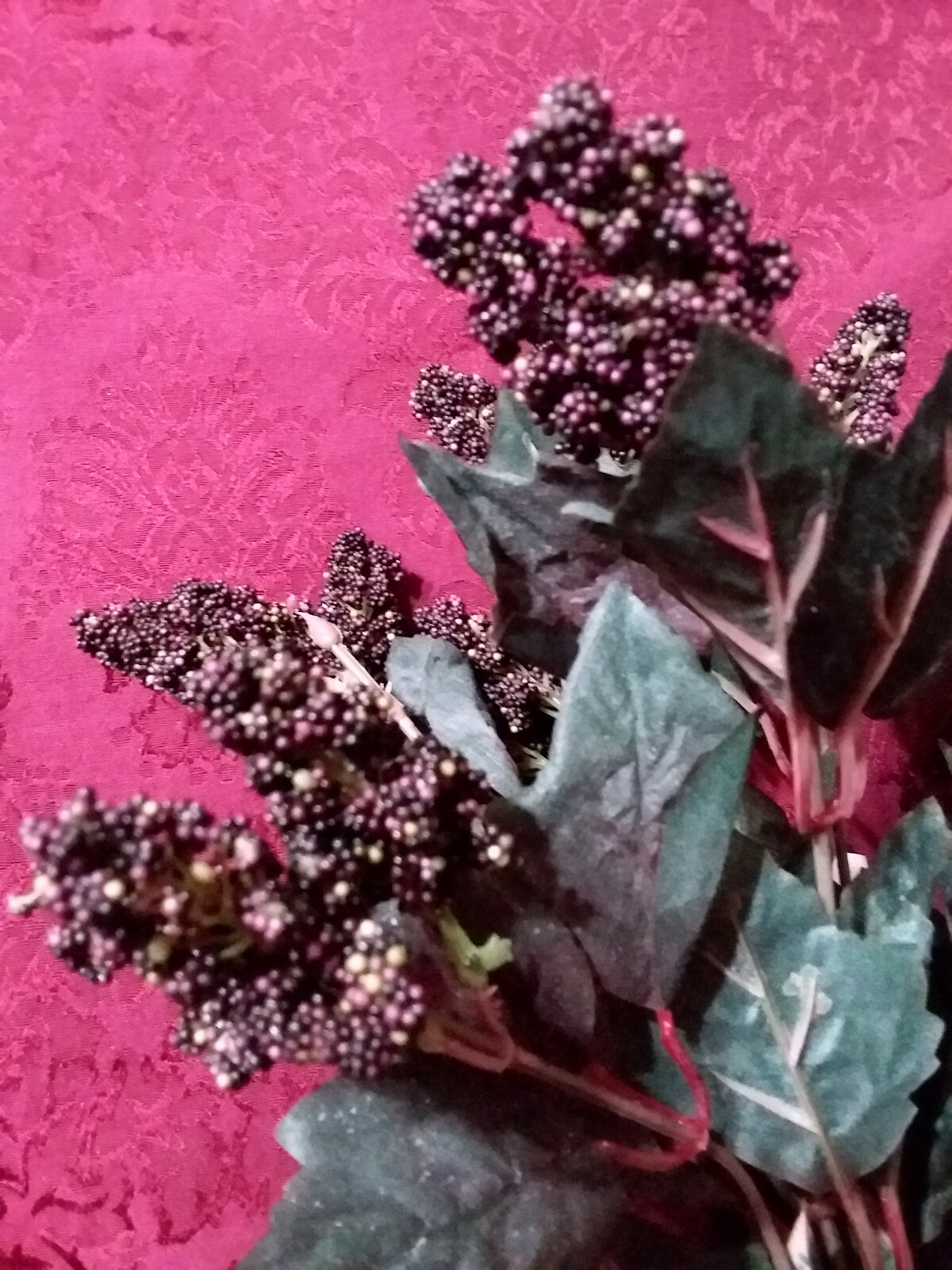 Home Interiors Dark Purple/ Mulberry Seed Cluster Bush /NEW/FREE SHIPPING
