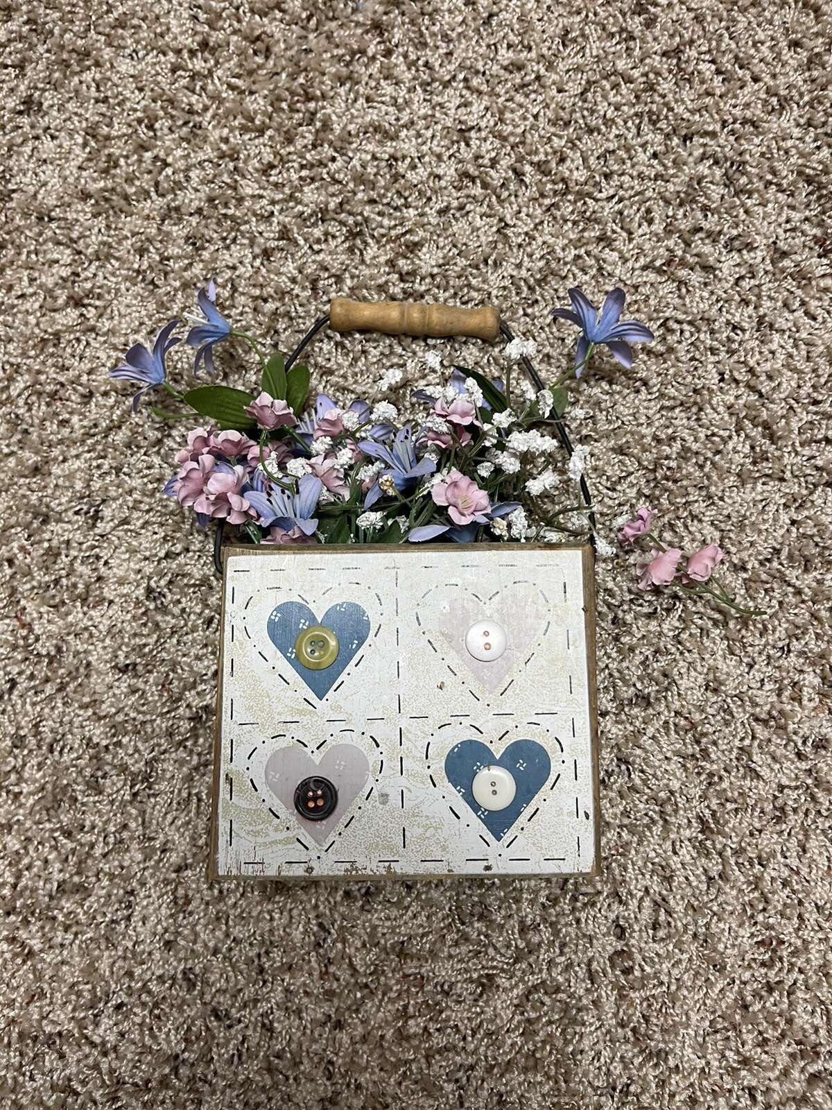 Flower decor square wood button heart box