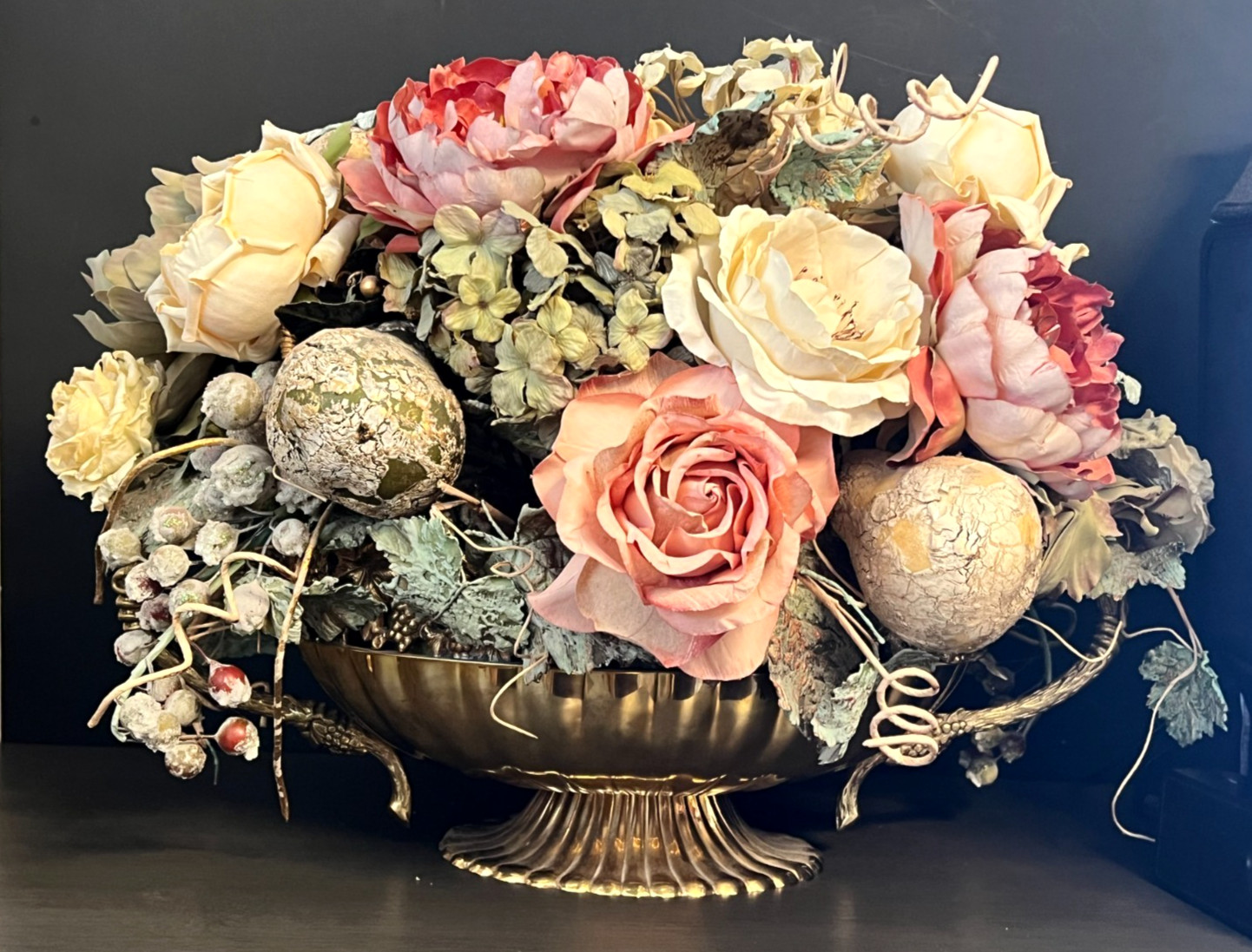 Vtg Large Ornate Grapevine Gooseneck Handle Brass Centerpiece Bowl Faux Flowers