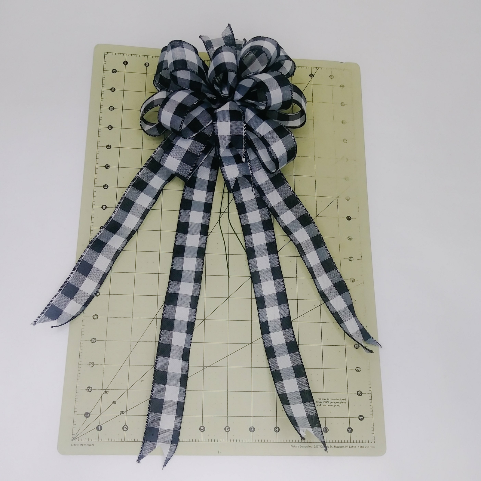 Wreath Bow, Buffalo Check, Black and White, Small