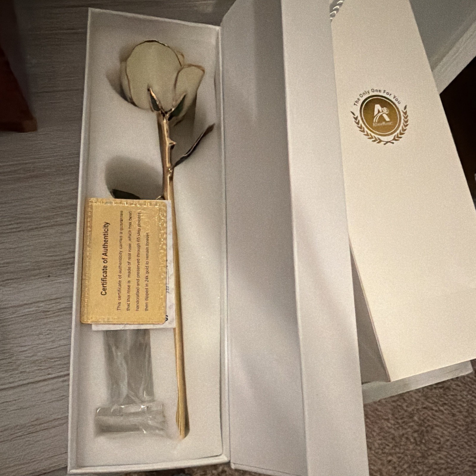 Artificial Metal Gold/Ivory Rose Flower Stem w/ Display Stand & Gift Box