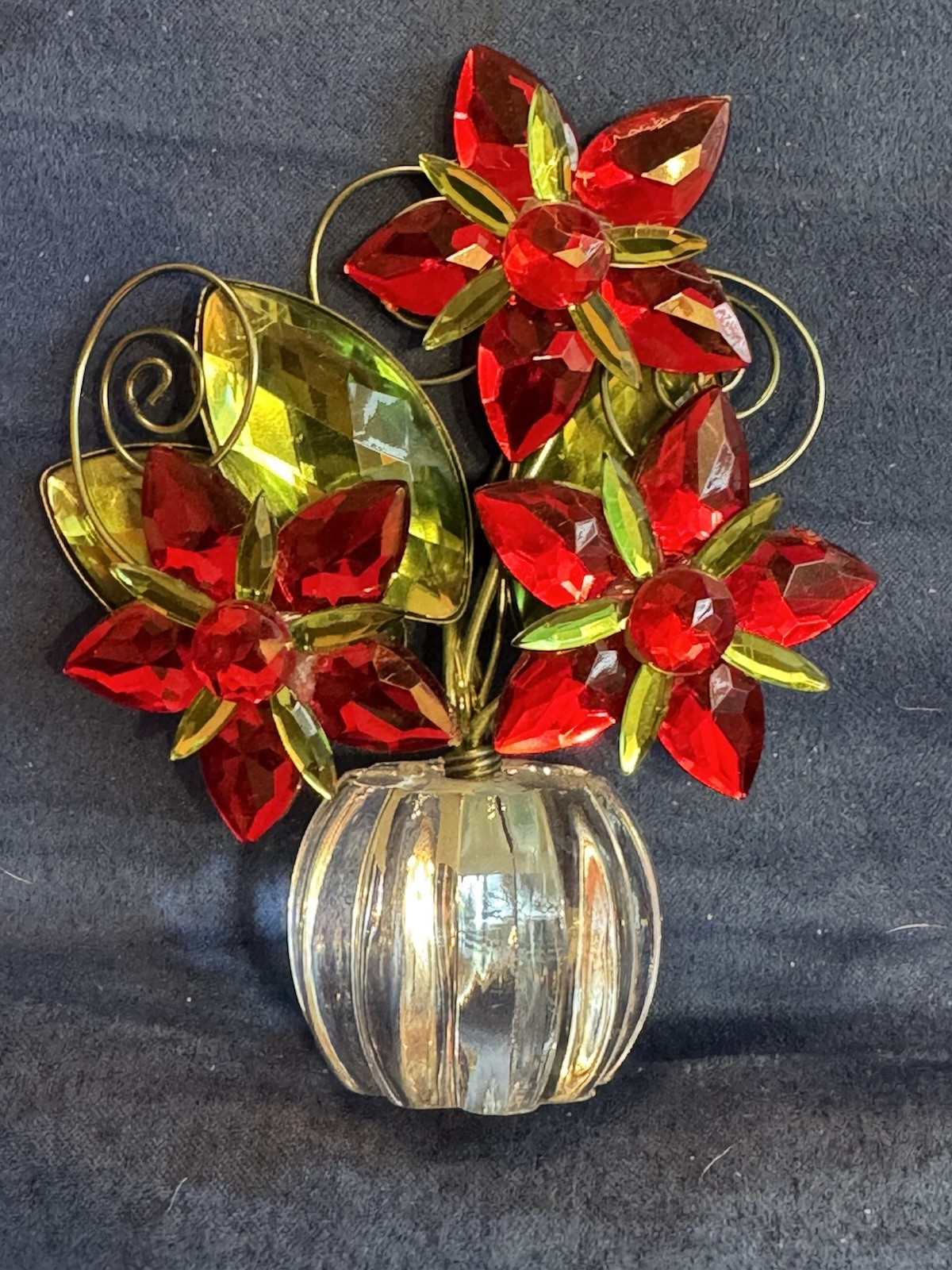 Decorative Hard Plastic Acrylic Metal Red Flowers & Vase 4″ Tall Sparkly