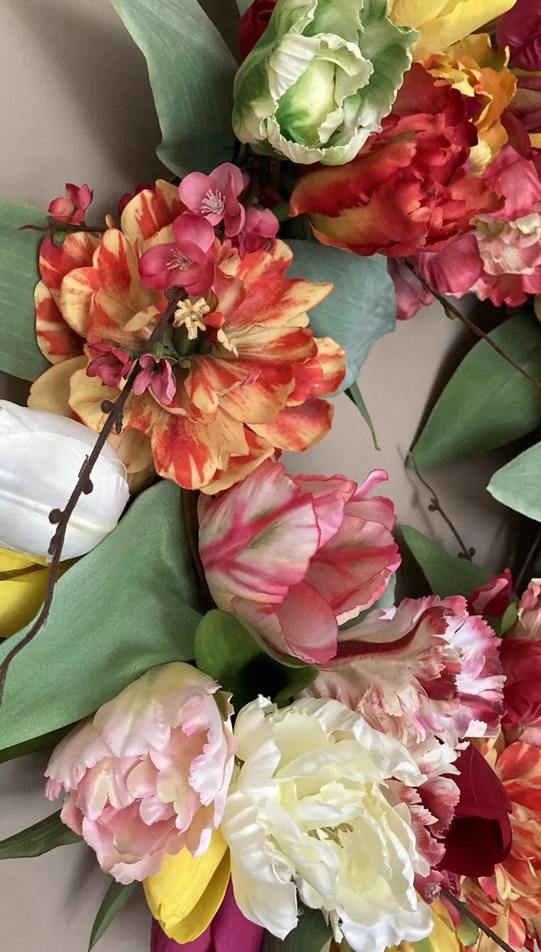 Extravagant And Colorful Tulip Wreath