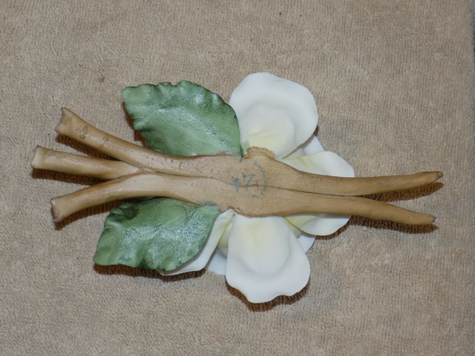 Capodimonte Porcelain Flower Made in Italy MAGNOLIA?