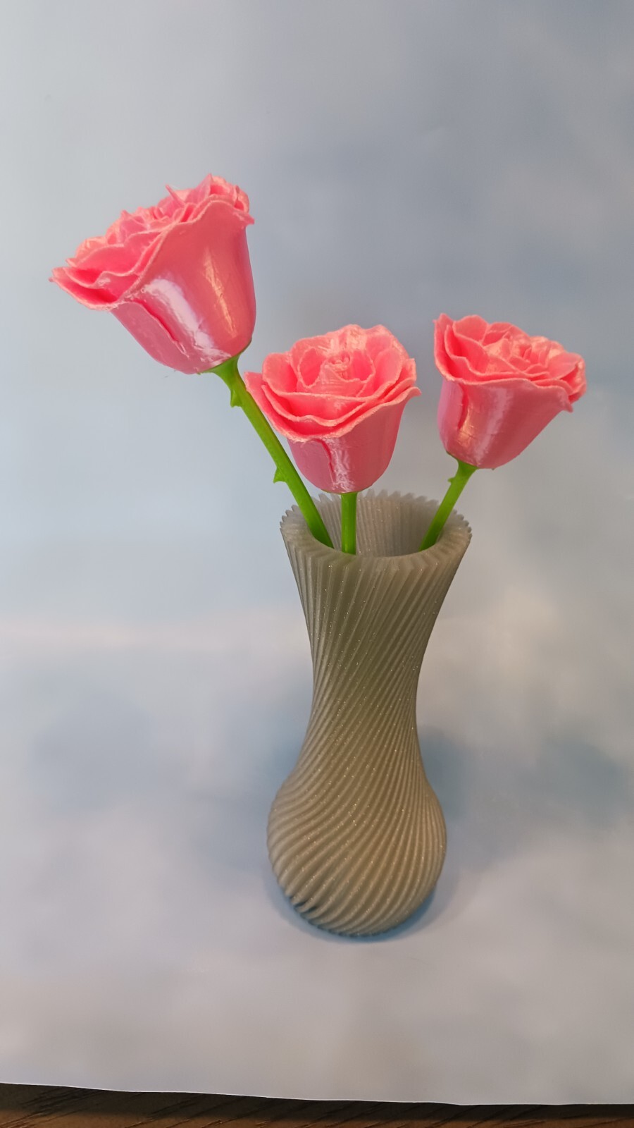 Mother’s Day Flowers Roses w/Vase 3D printed 3 Rose colors 2 color vases