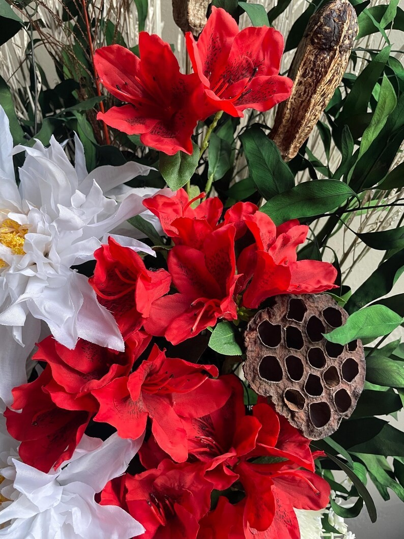 Earthy Red & White Floral Arrangement: Peacock Home Decor, Table Centerpiece