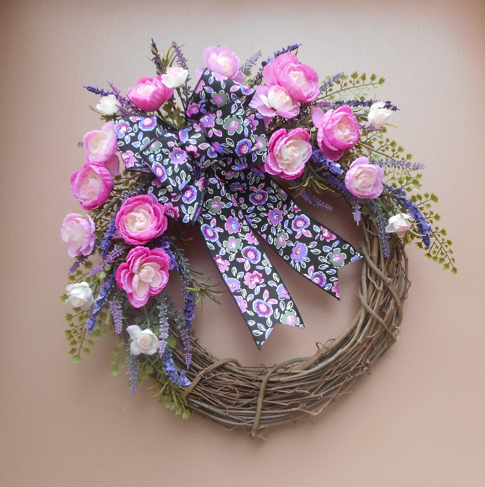 17″ Lavender Stems Pink Ranunculus Floral Spring Summer Grapevine Door Wreath