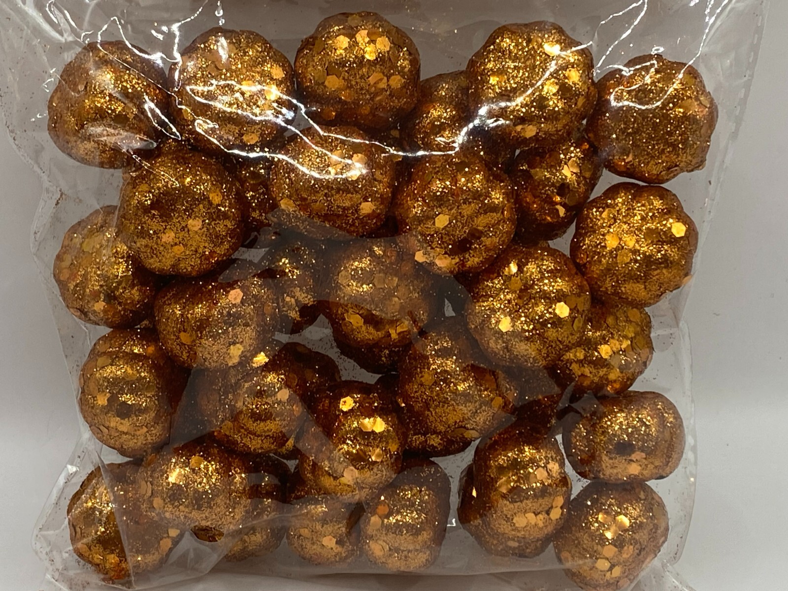 NEW 40 PIECE MIINI FALL GLITTERED ORANGE PUMPKIN TABLE SCATTER VASE FILLER