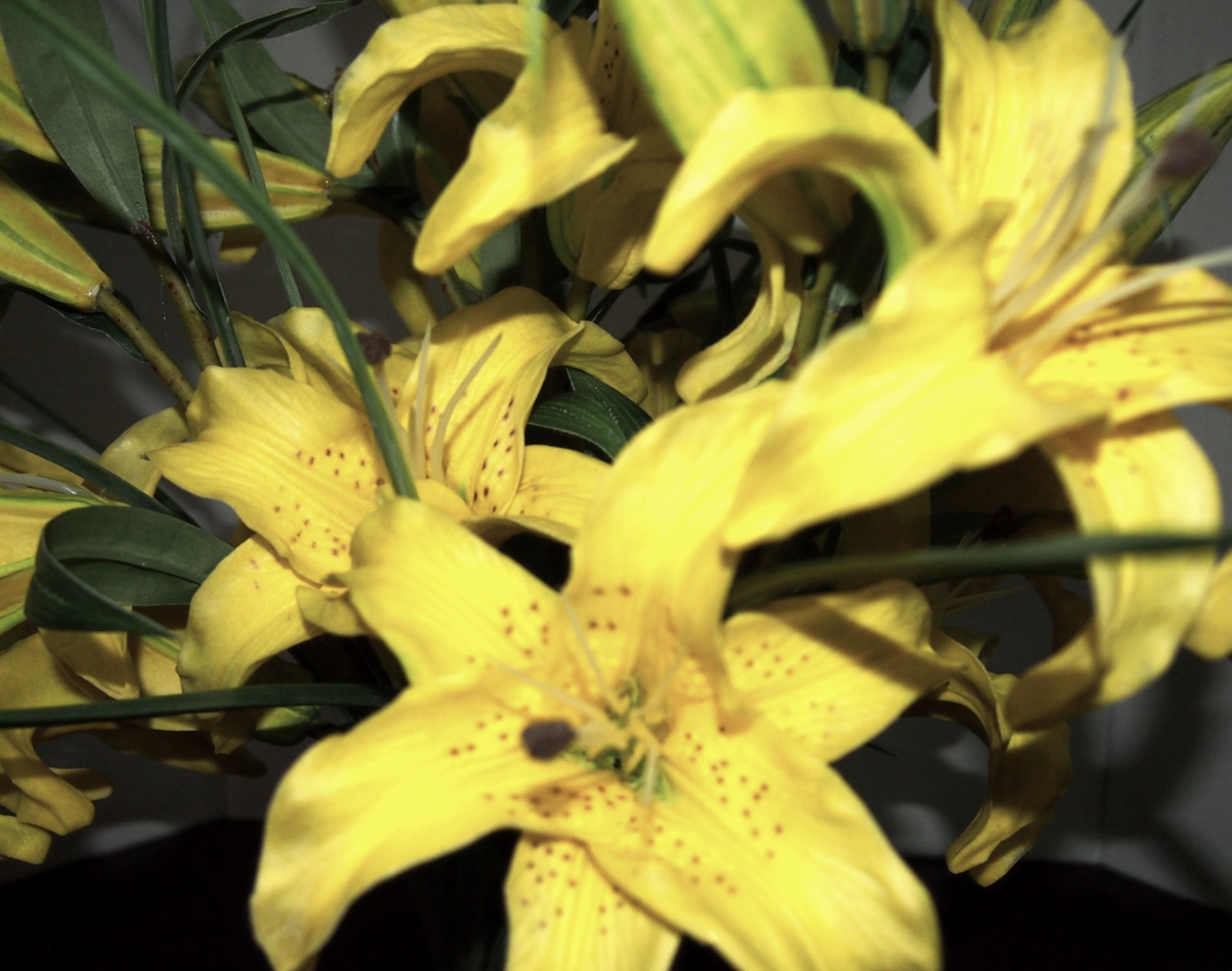 Yellow Daylilies-Silk Flower Vase Arrangement With Clear Acrylic Water