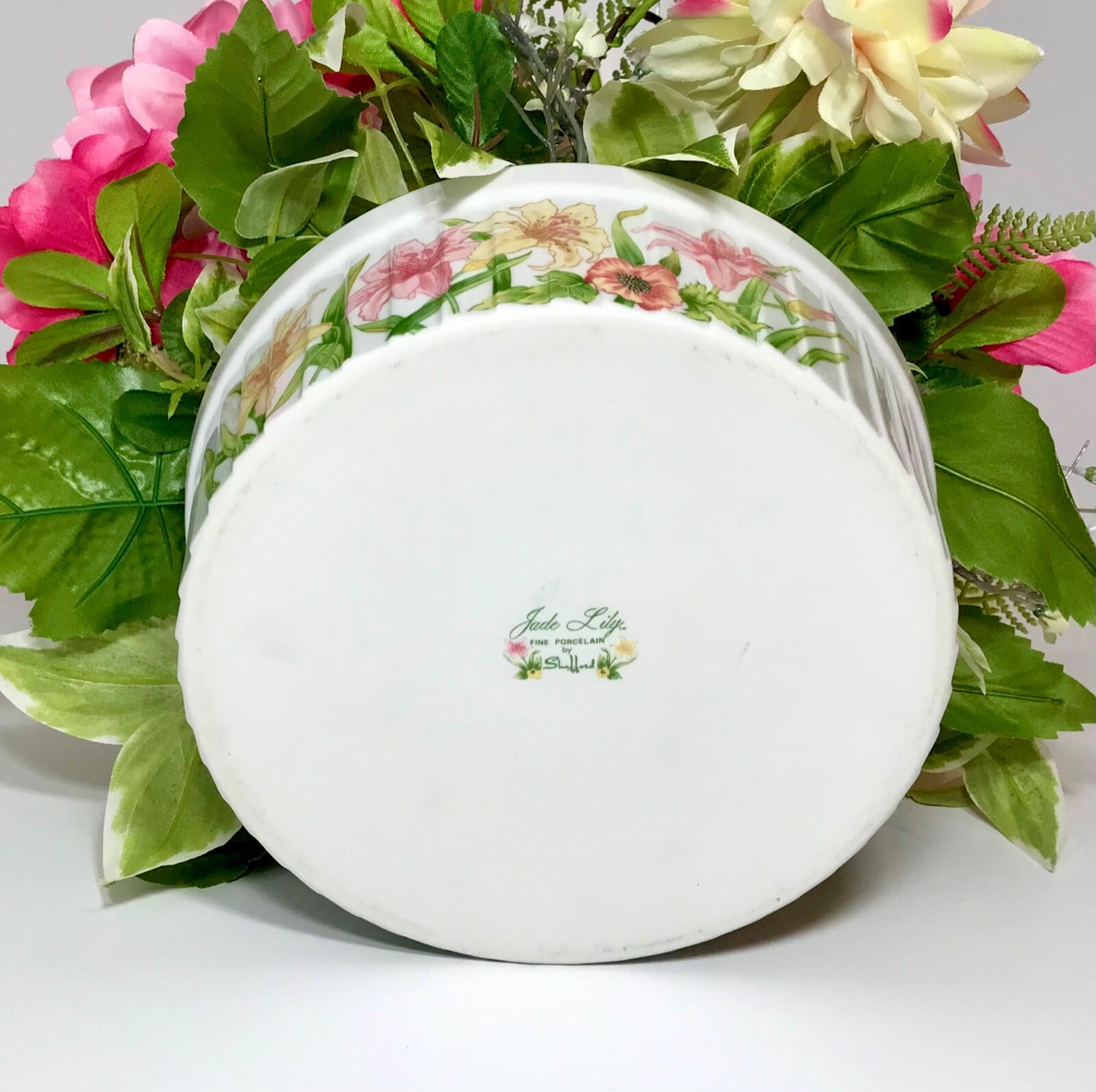 PINK WHITE CREAM FLOWERS ARRANGEMENT PORCELAIN VASE FLORAL CENTERPIECE GIFT NEW