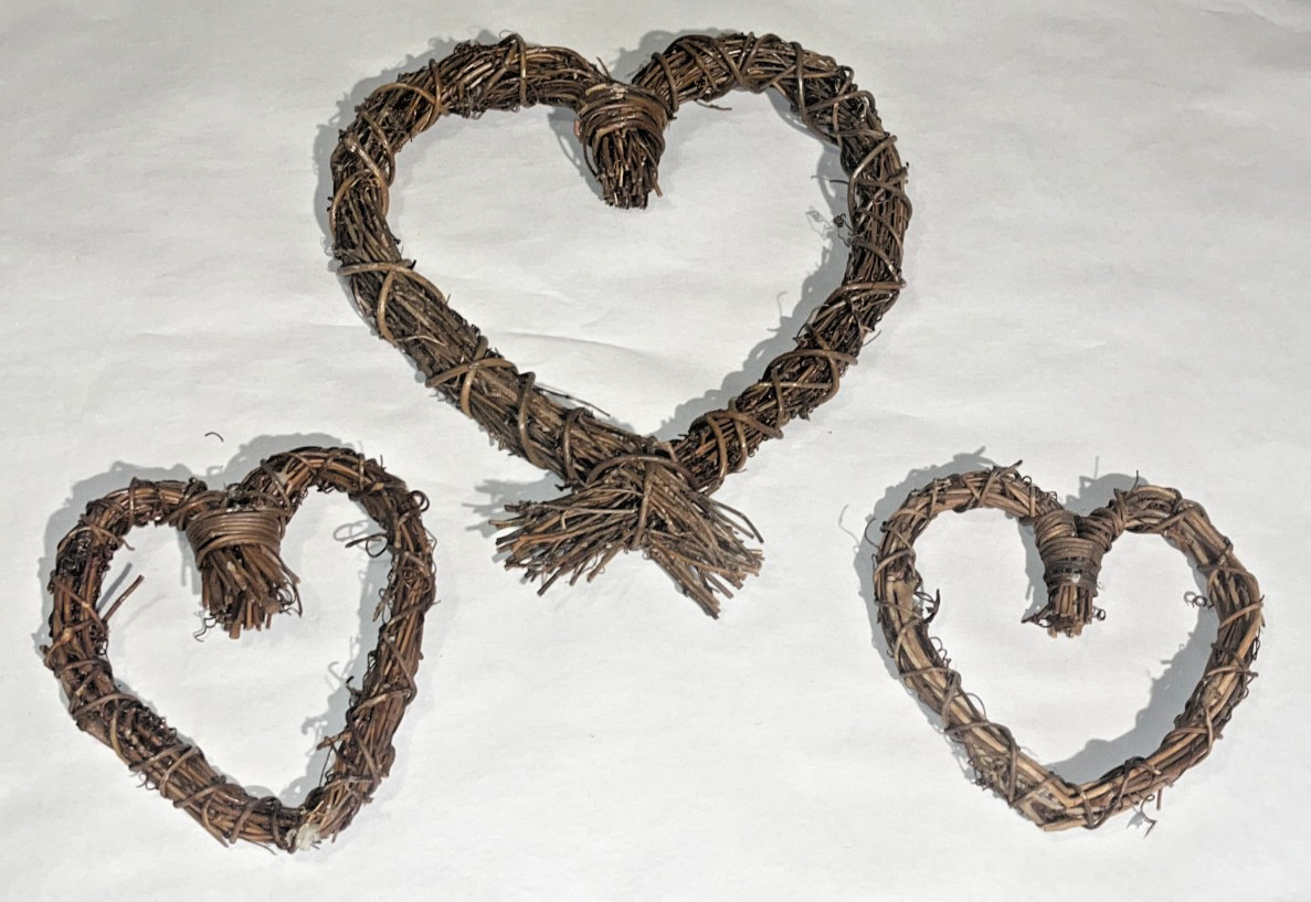 1 Medium 2 Small Rustic Dark Brown Finish Rattan Heart-Shaped Wreaths