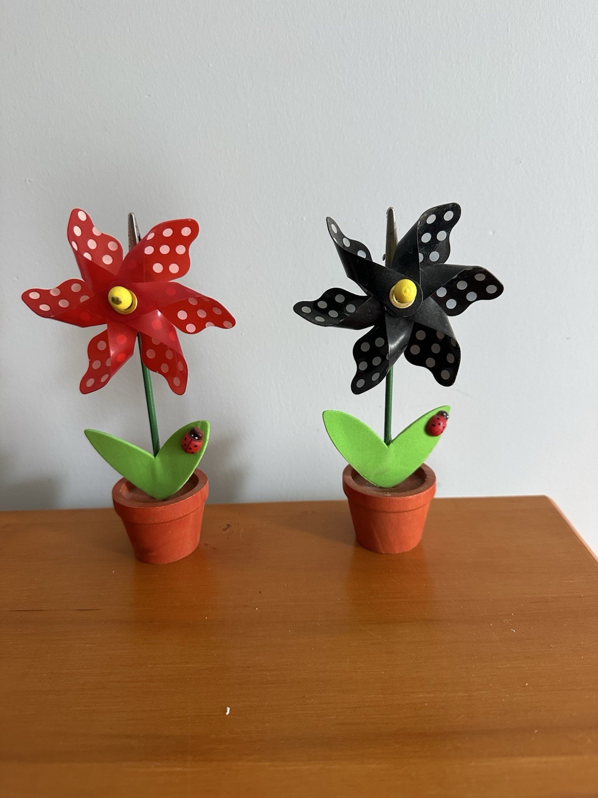 Artificial Red & Black Flower Pots Set of 2 Plastic Metal Floral Decor