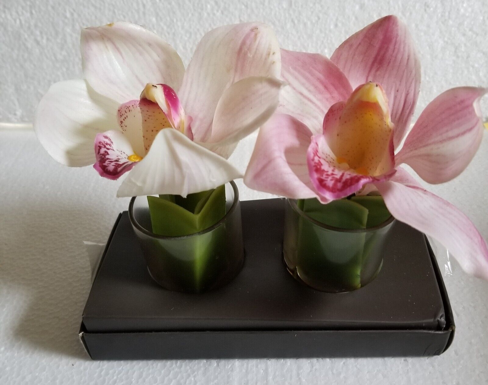 Artificial Orchids in Tea Vases Pink & White Gel Hold in Case Floral Decor