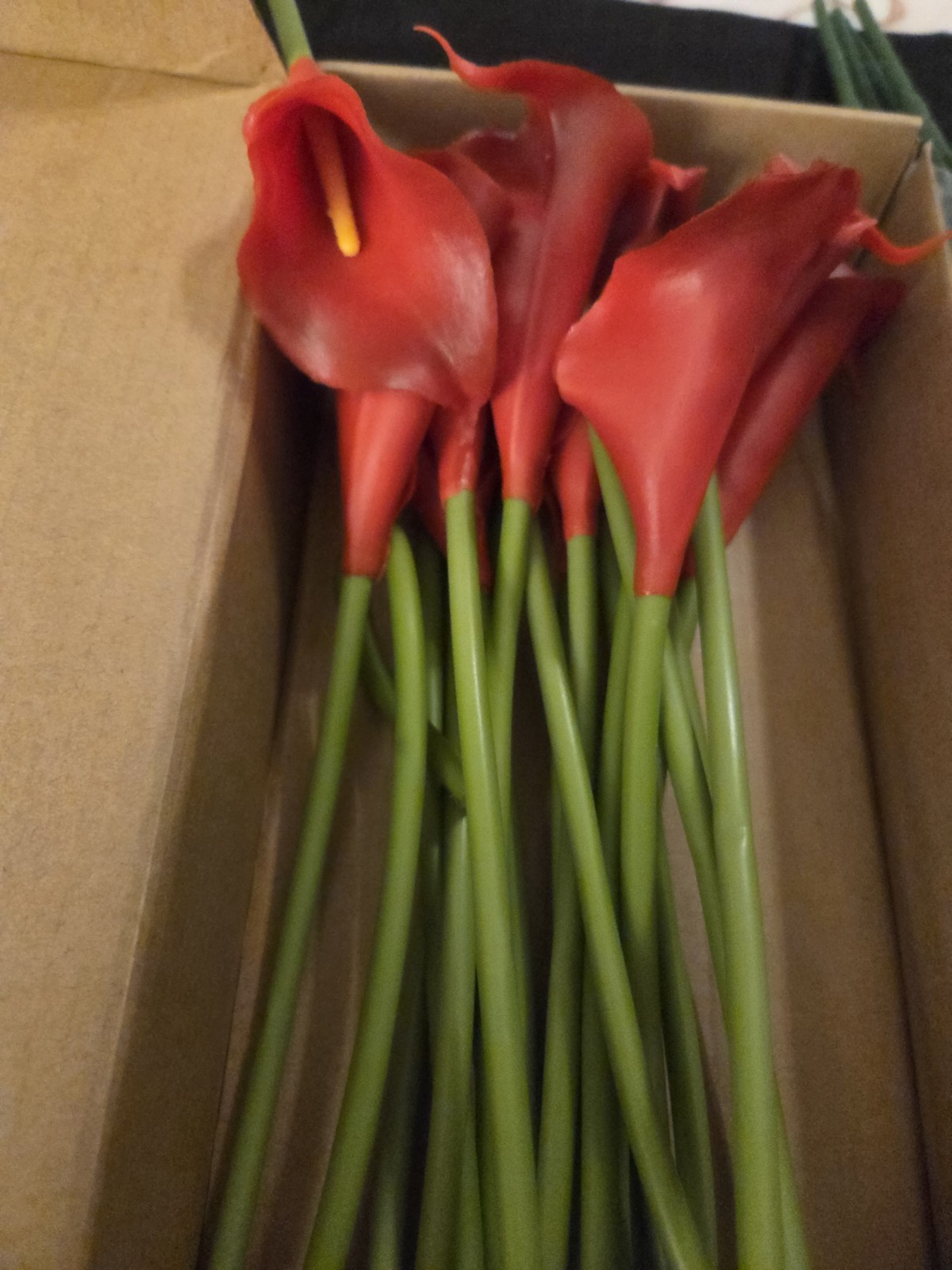 Artificial Calla Lily (20 Piece) With Bundle Artifical Grass