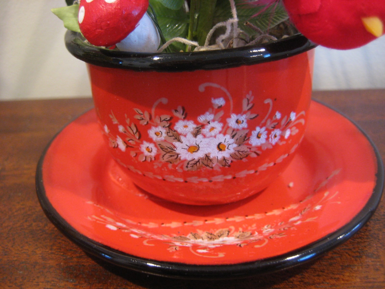 Flower Arrangement – Vintage Enamelware Cup Saucer – Table Decor – Centerpiece