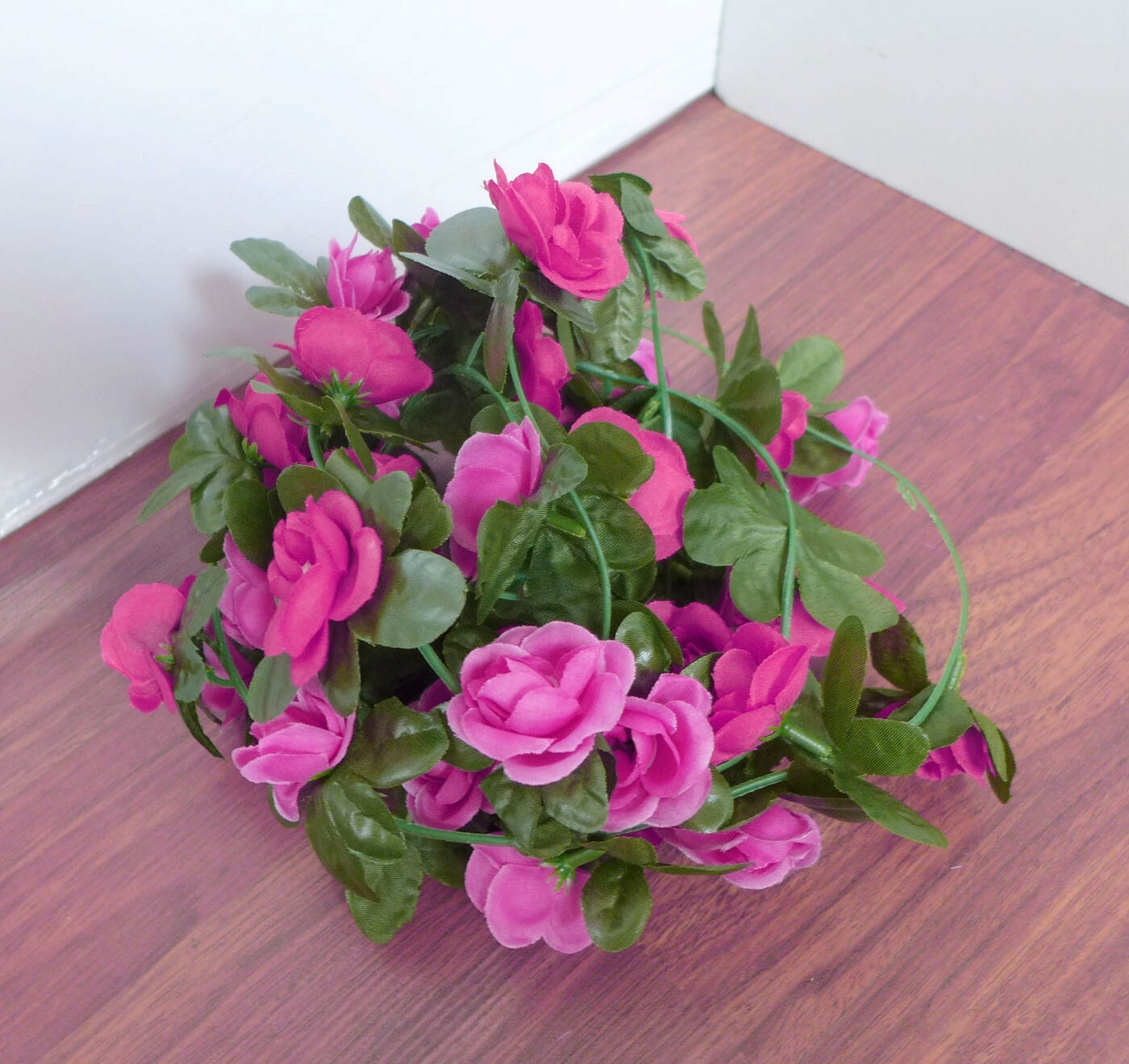 4 Pcs Artificial Rose Red Small Flowers Vine Wall Wedding Garland (90″ each)