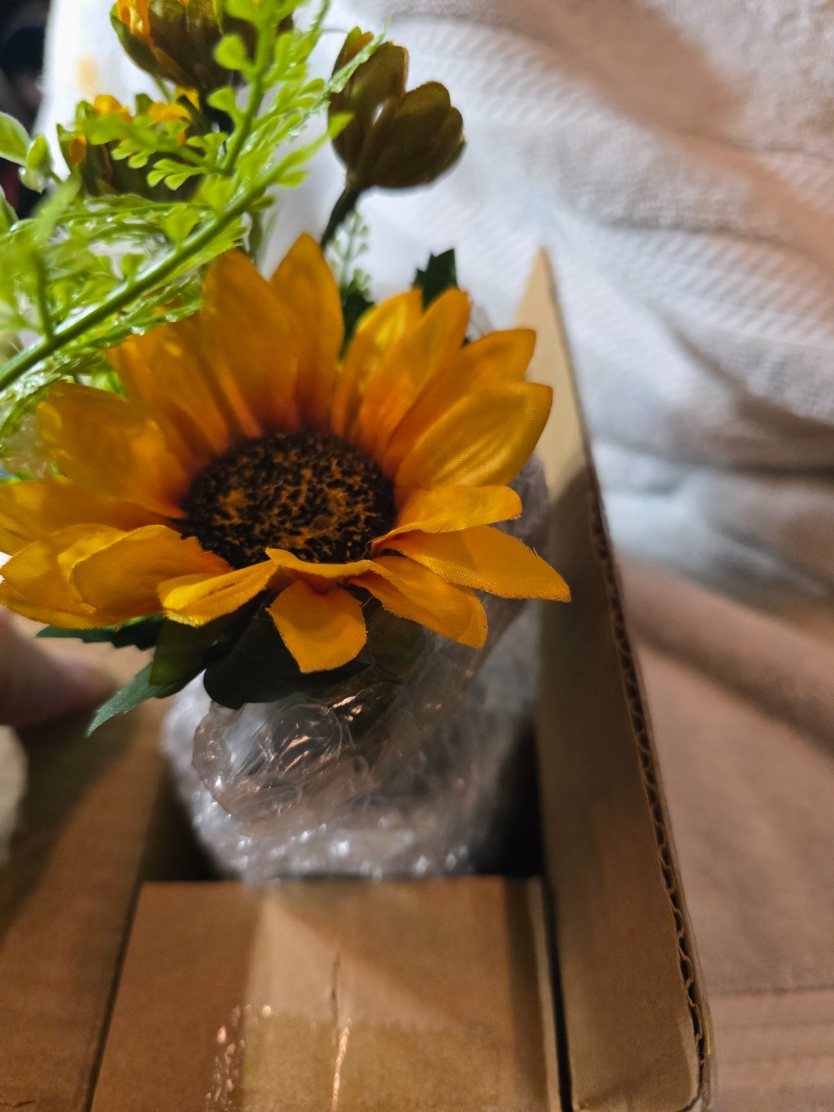 Artificial Sunflower Pot Fake Yellow Flowers Eucalyptus Leaves Home Decor Accent