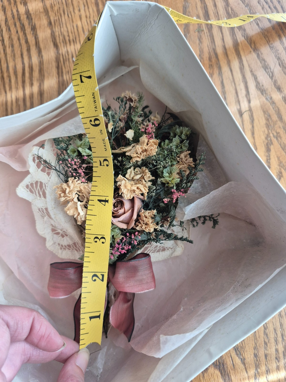 New in Box Vintage Deadstock Small Dried Preserved Flower Bouquet Wall Decor Rom