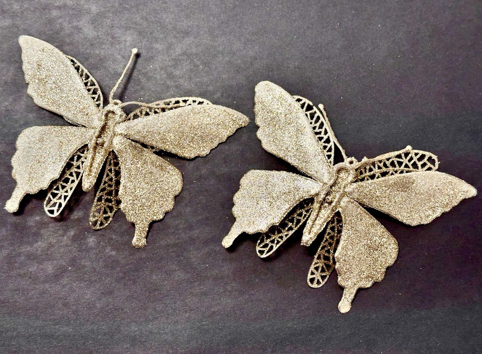 18 Champagne Tinted Glitter Christmas Accents Poinsettias Butterflies & Clips
