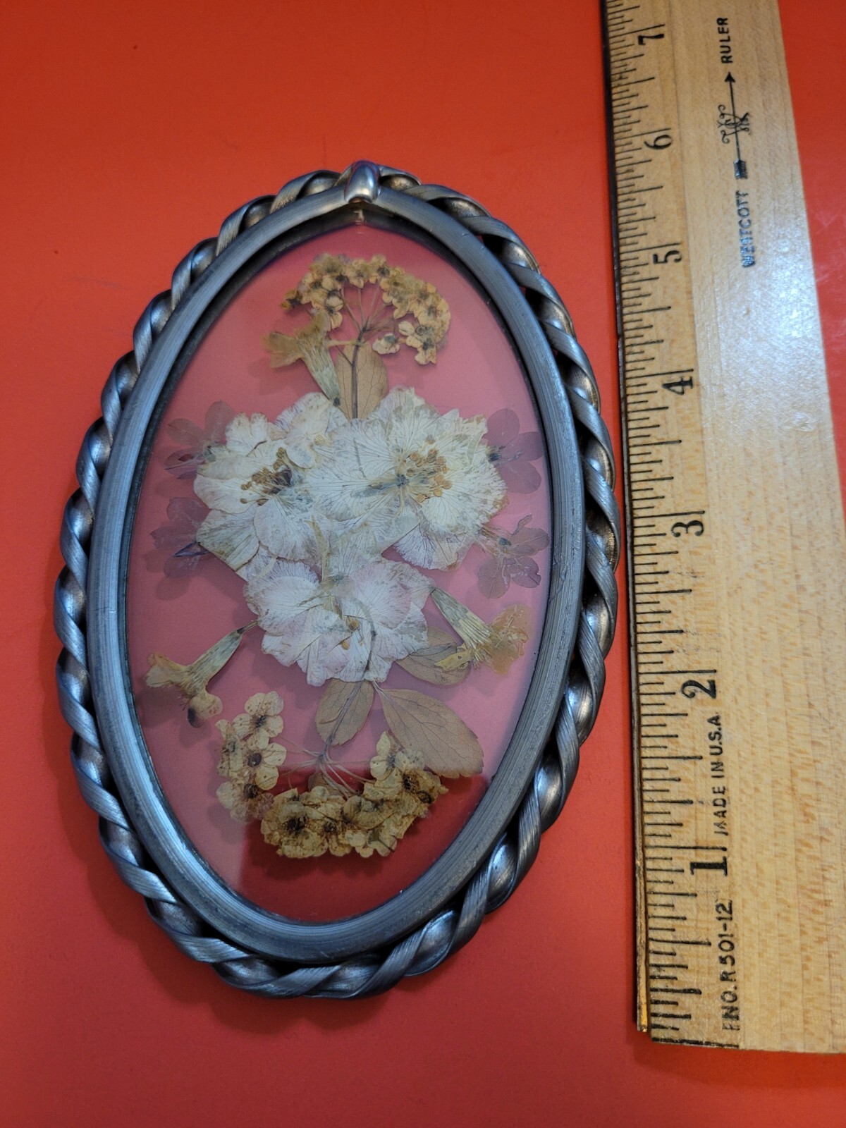 Lasting Impressions Real Pressed Flowers in Glass Oval Metal Frame Suncatcher 6”