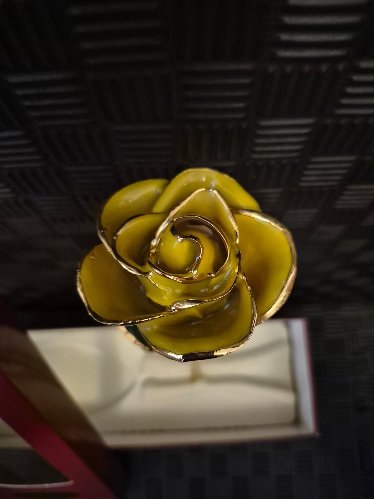 Living Gold Real Yellow Rose – Dipped In 24K Gold – With Box