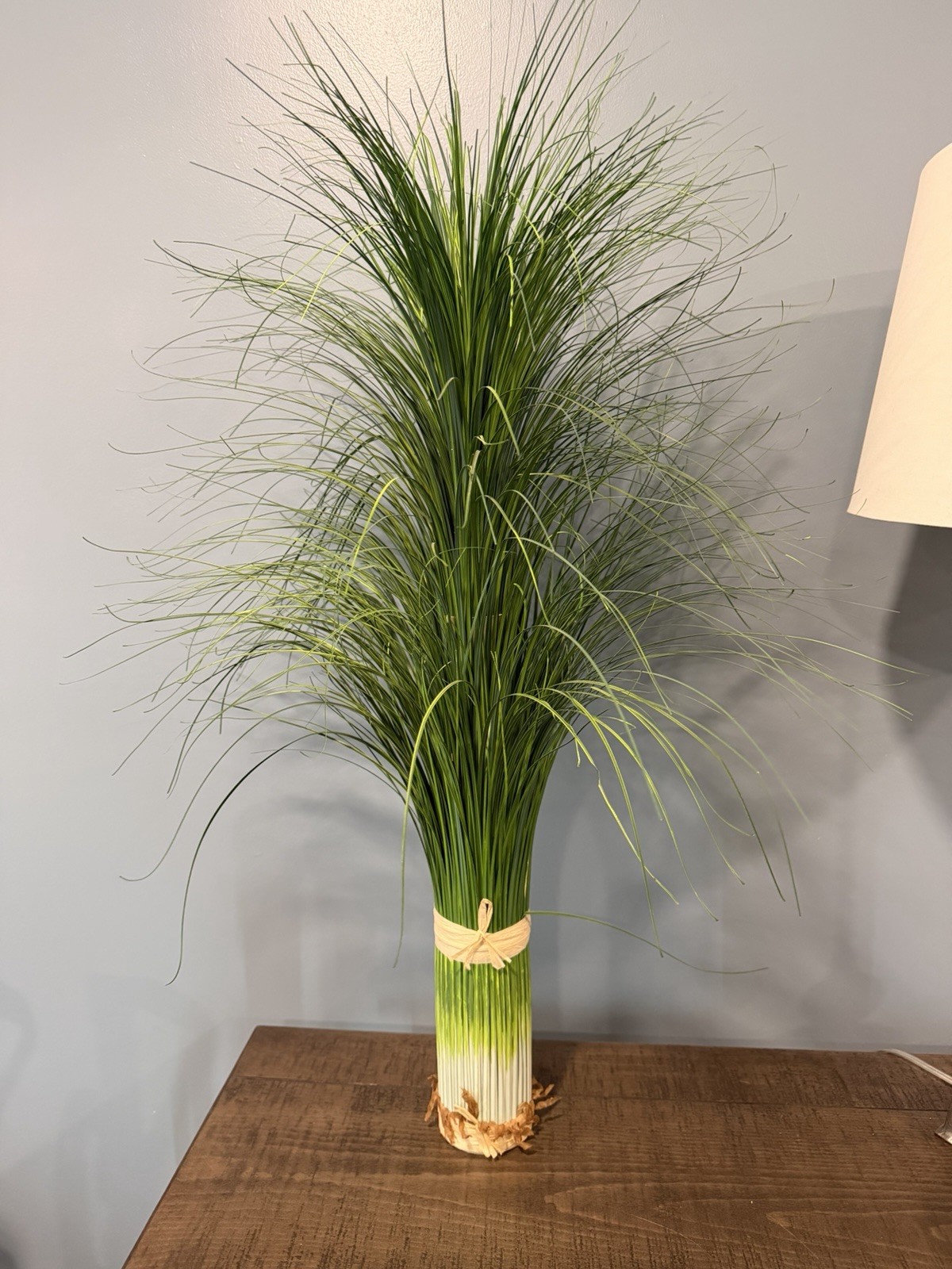 Large 35” Artificial Deorative Onion Grass Bundle Excellent Decor