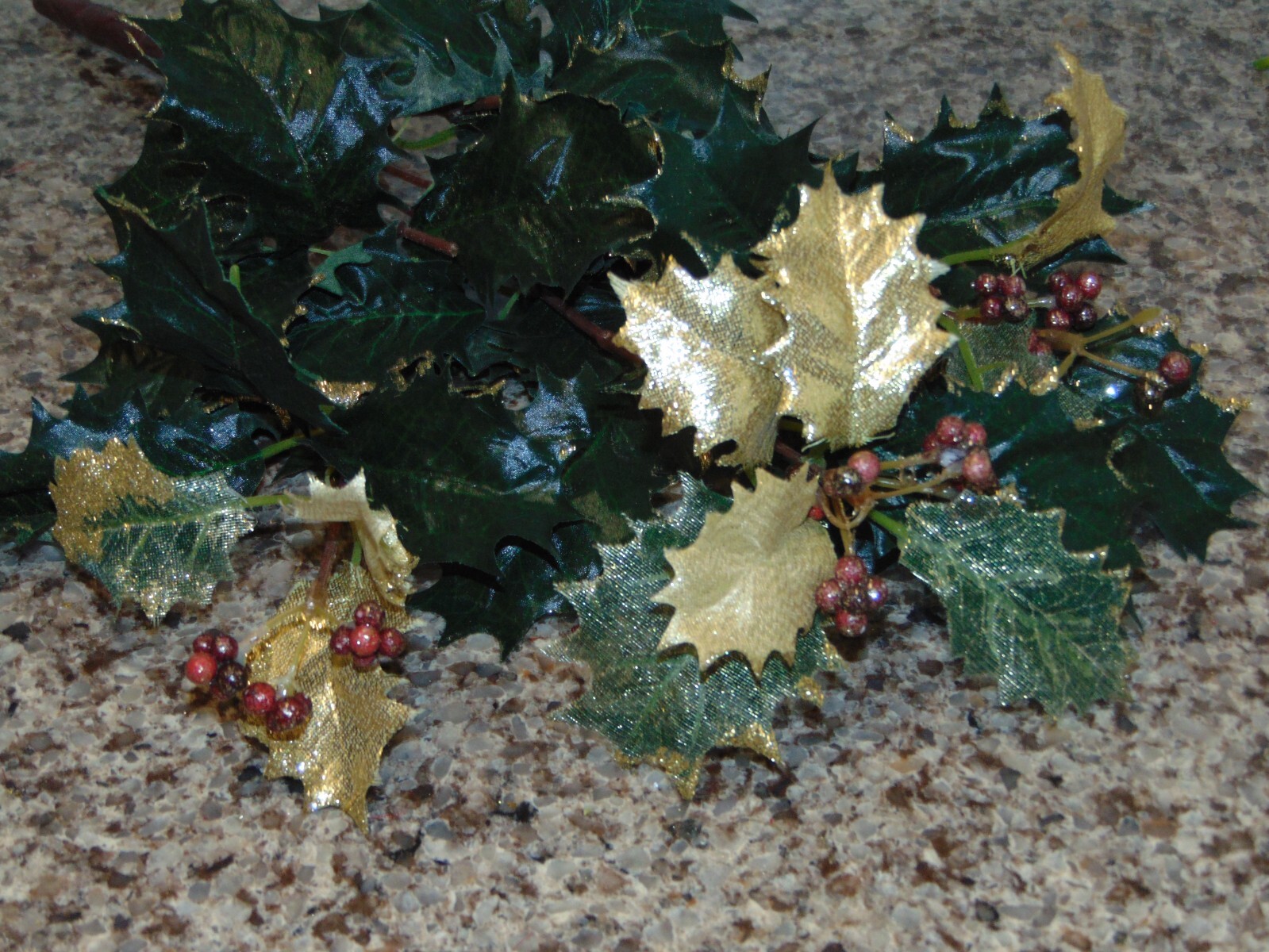 Lot of 8 Bunches Stems Holly Berry Bush Christmas Decoration Silk 17-30″