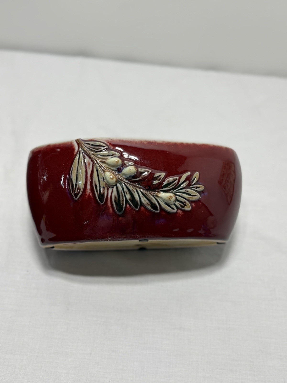 Set Of 2 Flower Pots Redwing Possibly Holly And Pine Motif Burgundy Oval, Square
