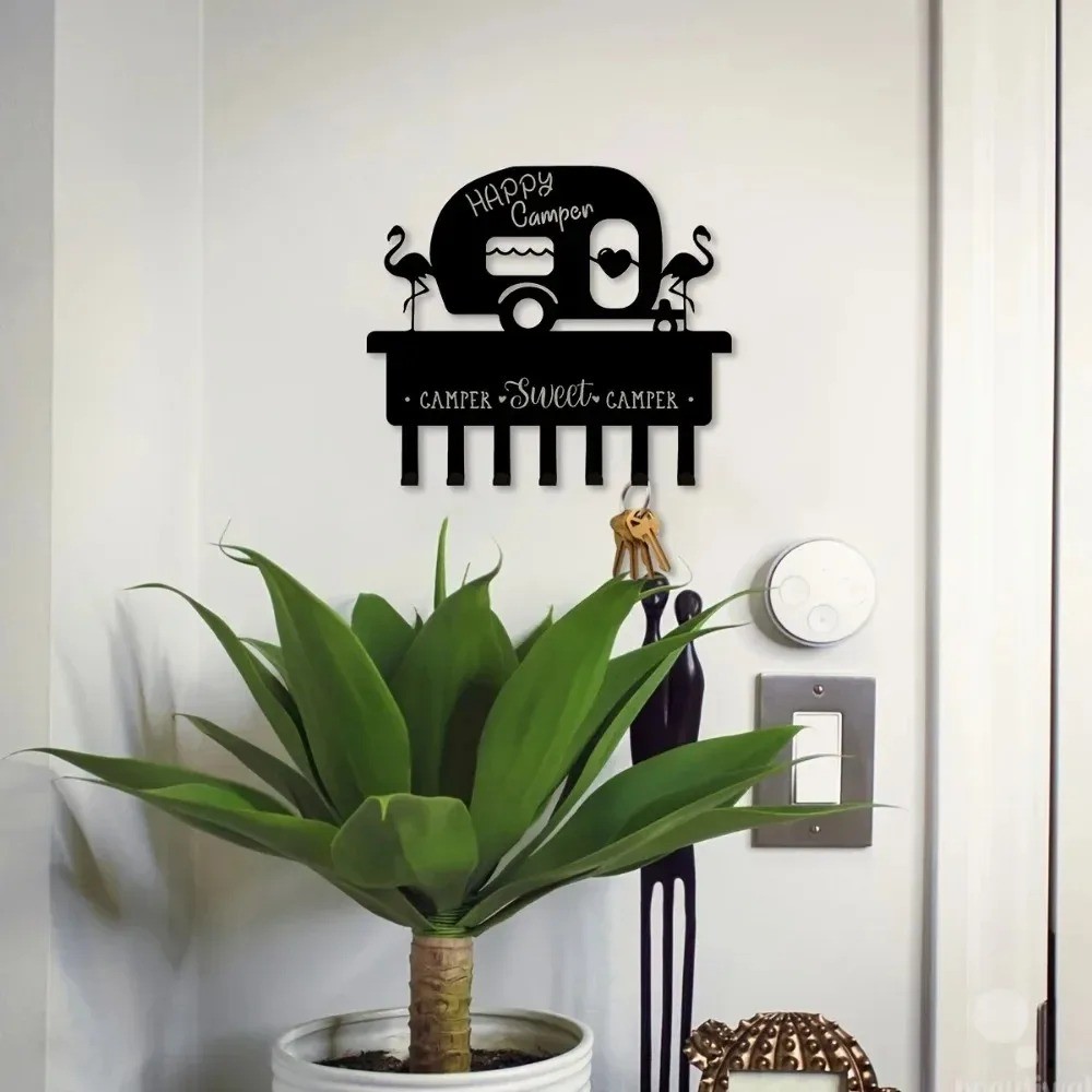Camper 7-Hook Metal Key Holder – Wall Mounted Decorative Rack Organizer 1pc