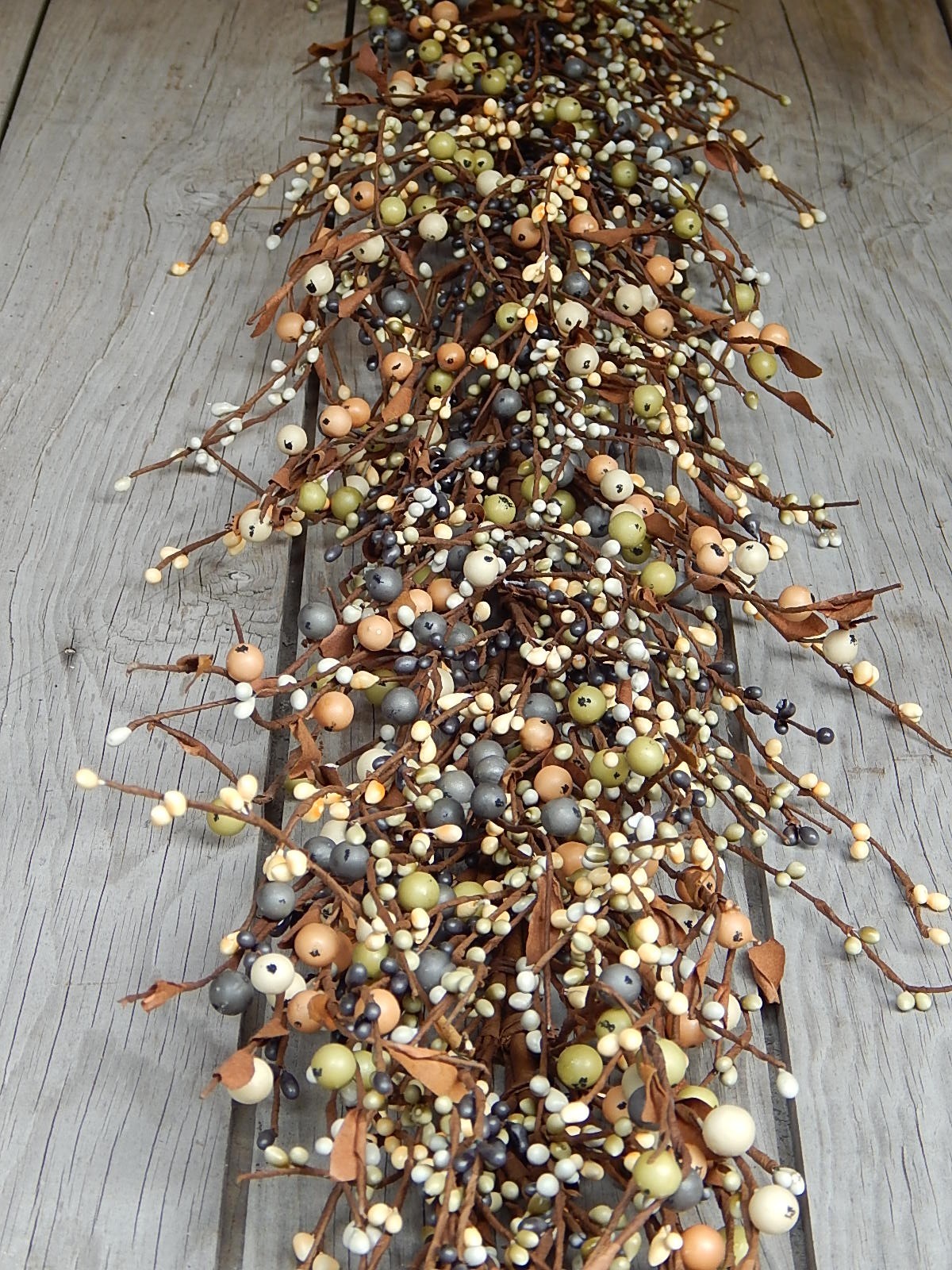 Primitive Berry Garland – Mixed Berries in ORANGE GREY LT OLIVE CREAM MIX 53″ –
