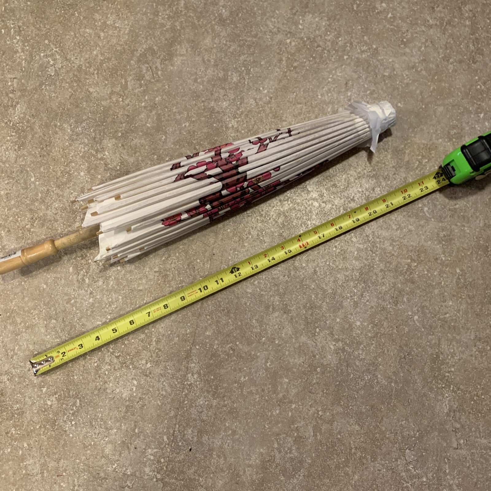PARASOL WOOD RICE PAPER SCALLOPED CHERRY BLOSSOMS FLOWERS ABOUT 24 Inches Tall