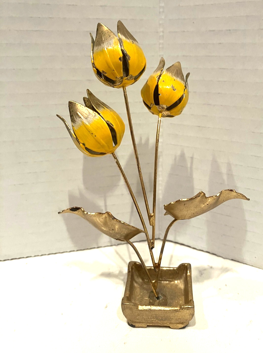 VTG CHINESE BRASS AND ENAMEL TULIPS FLOWER ARRANGEMENT HOLLYWOOD REGENCY 6″