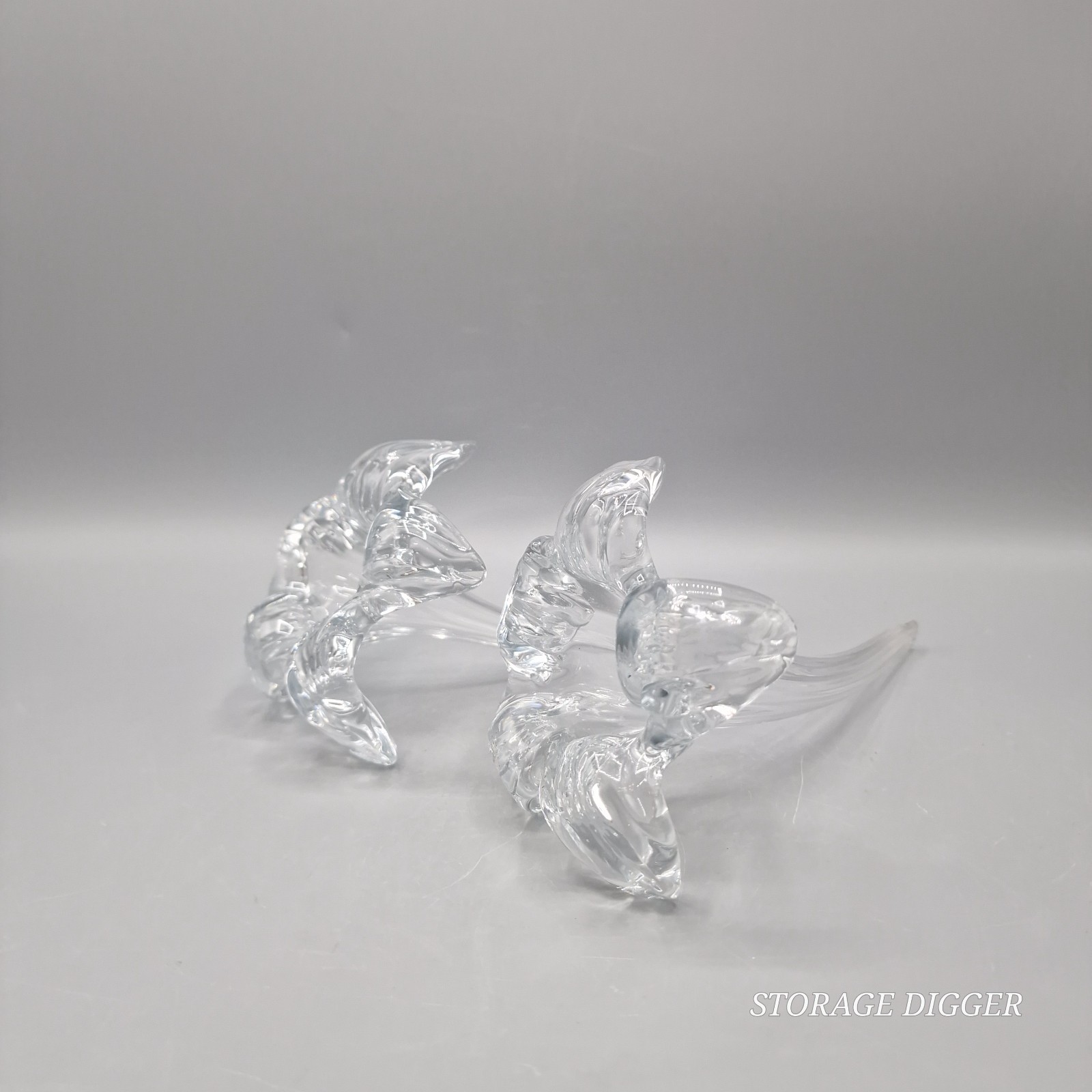 Vintage Set of 2 Clear Glass Blooming Lily Flower Hand Blown Glass Decor 7″ Long