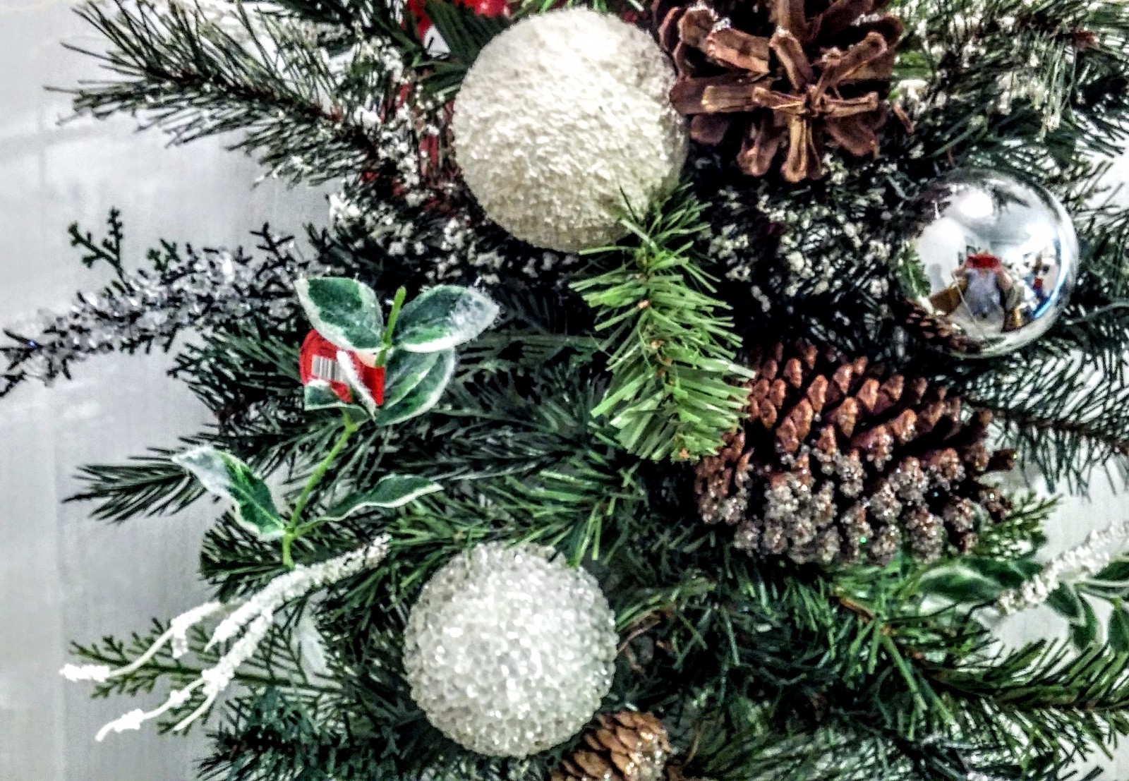 NWT 37″T Christmas Teardrop-Snowy & Icy Pine, Cones & Silver & White Ornaments