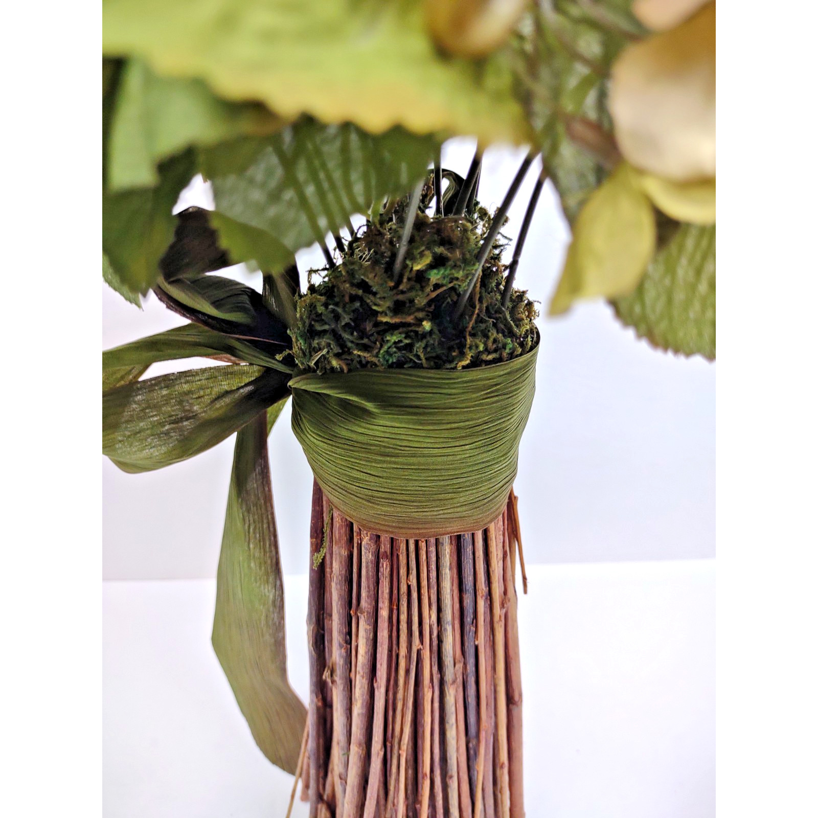 Preserved Decorative Realtouch Hydrangea Standing Topiary Plant 17″ Greenery