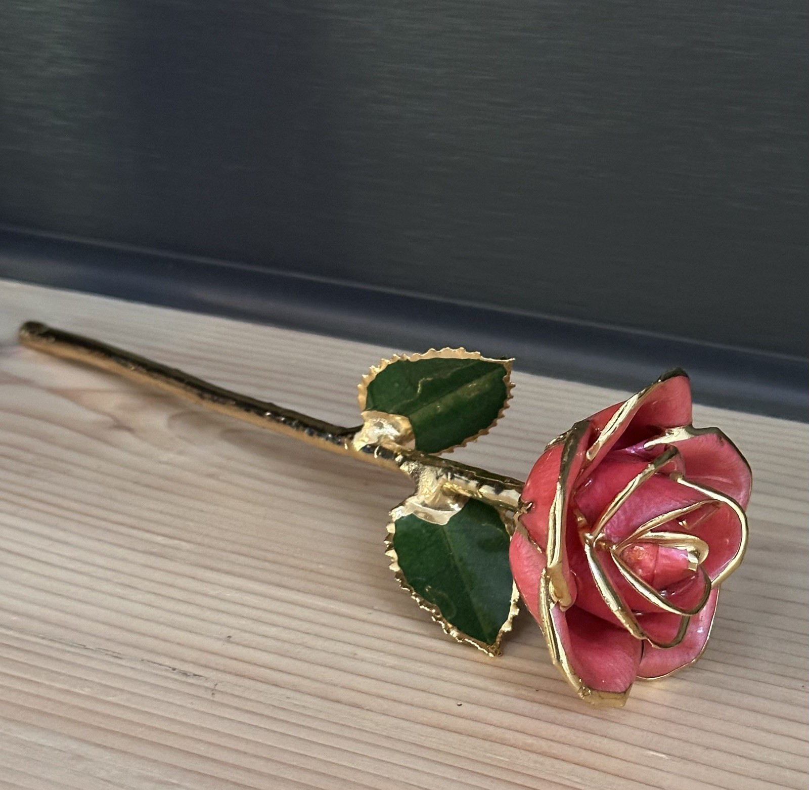 Steven Singer Jewelers – Real Rose – Preserved in 24k Gold – Pink