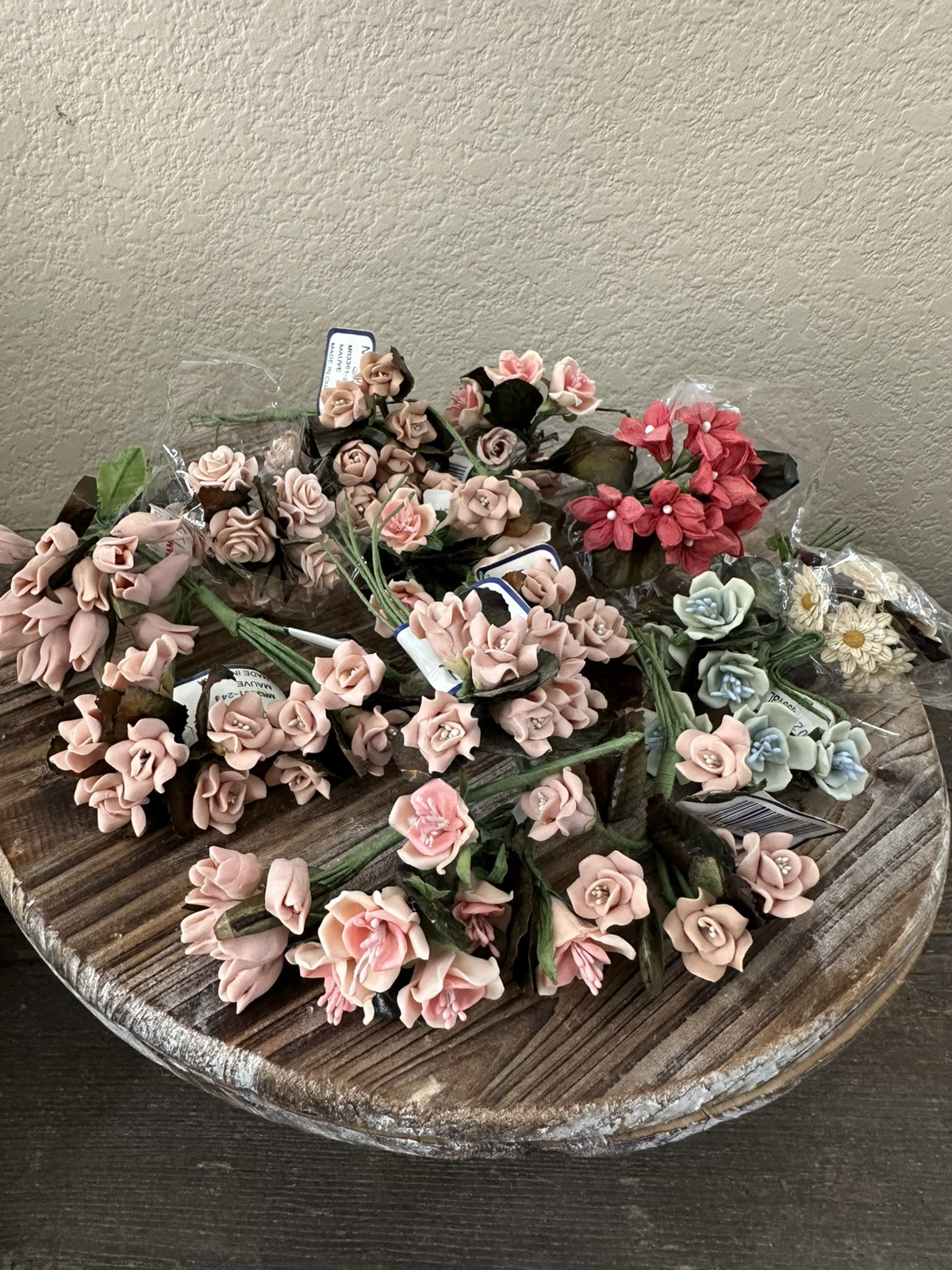 Vintage Miniature Modern Romance decorative Flower Bouquets, 18 Sets NEW