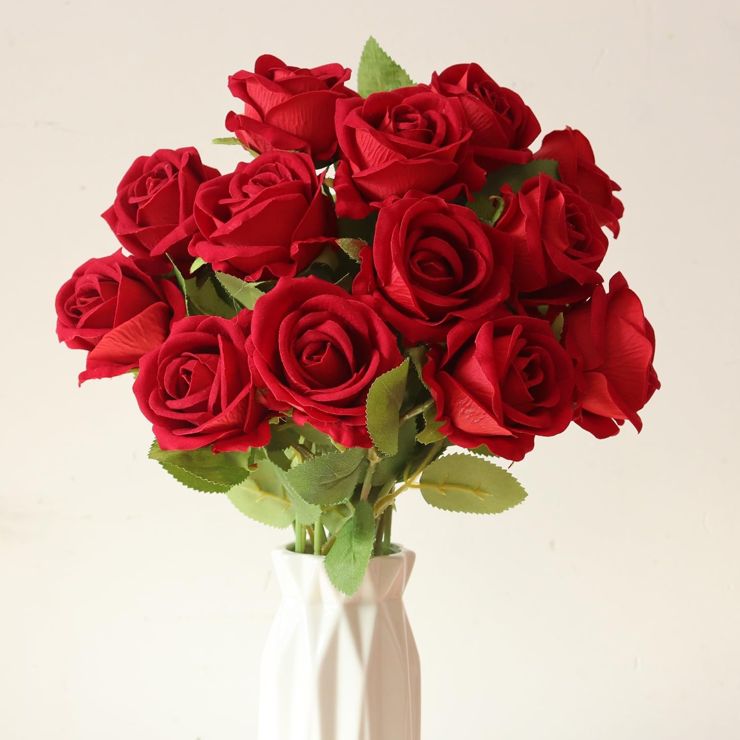 12Pcs Red Roses Artificial Flowers Burgundy Fake Rose Bouquet with Long Stem …