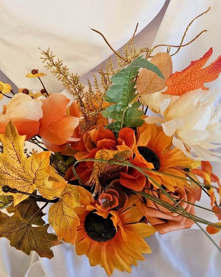Fall/autumn artificial flower arrangement A4