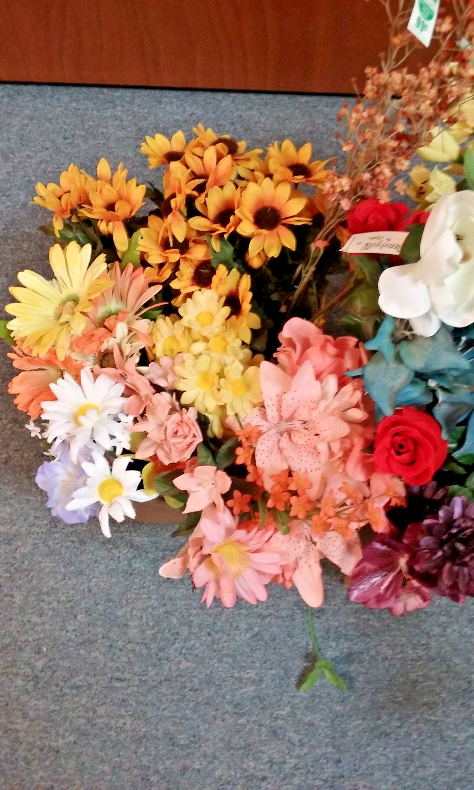 Artificial Flowers Group Realistic Fake Colorful Summer Flowers with Stems NWT